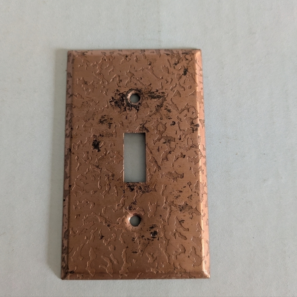 Gold Tone Single Light Switch Wall Plate Cover